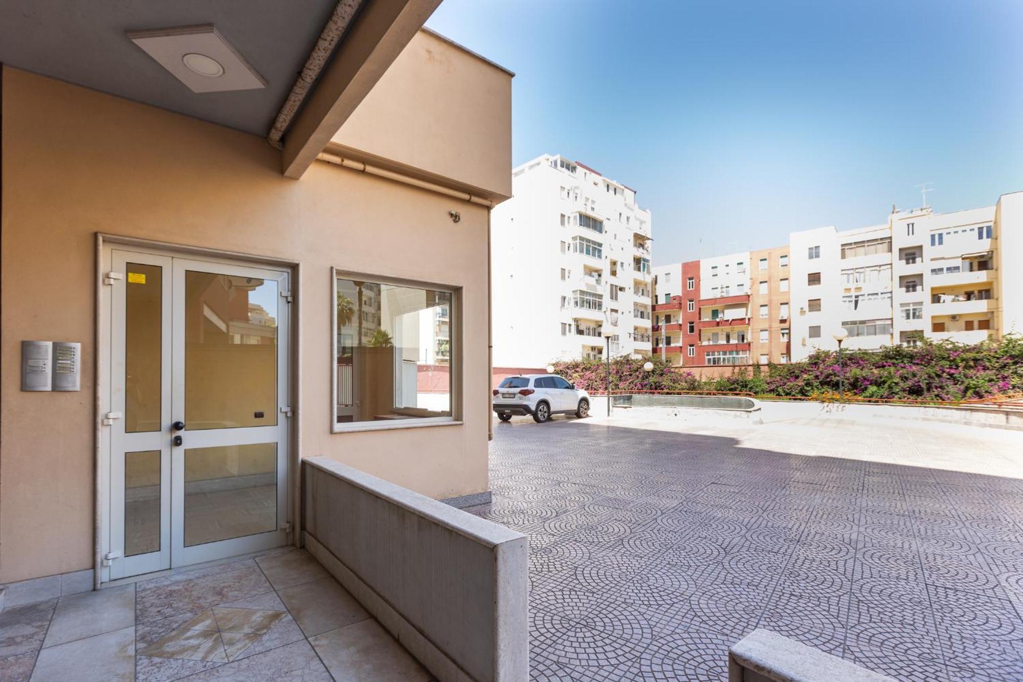 Fior Di Loto Central Cagliari Zewnętrze zdjęcie